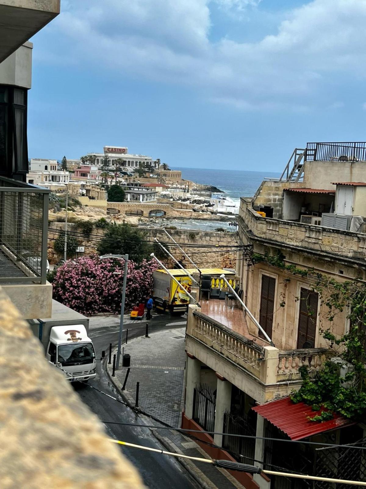 Bookarest Hostel Malta Saint Julian's エクステリア 写真